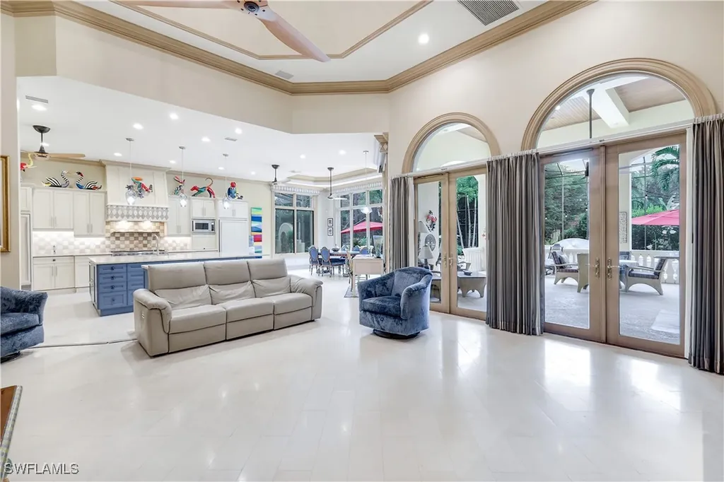 683 Hickory Road Naples FL 34108
