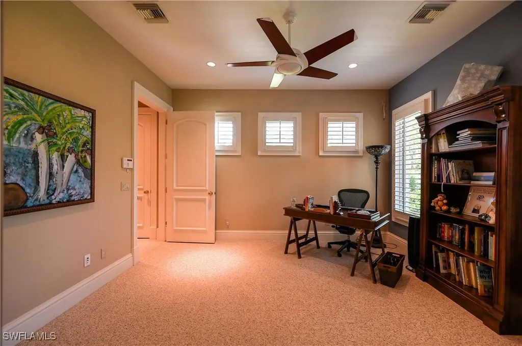 683 Hickory Road Naples FL 34108