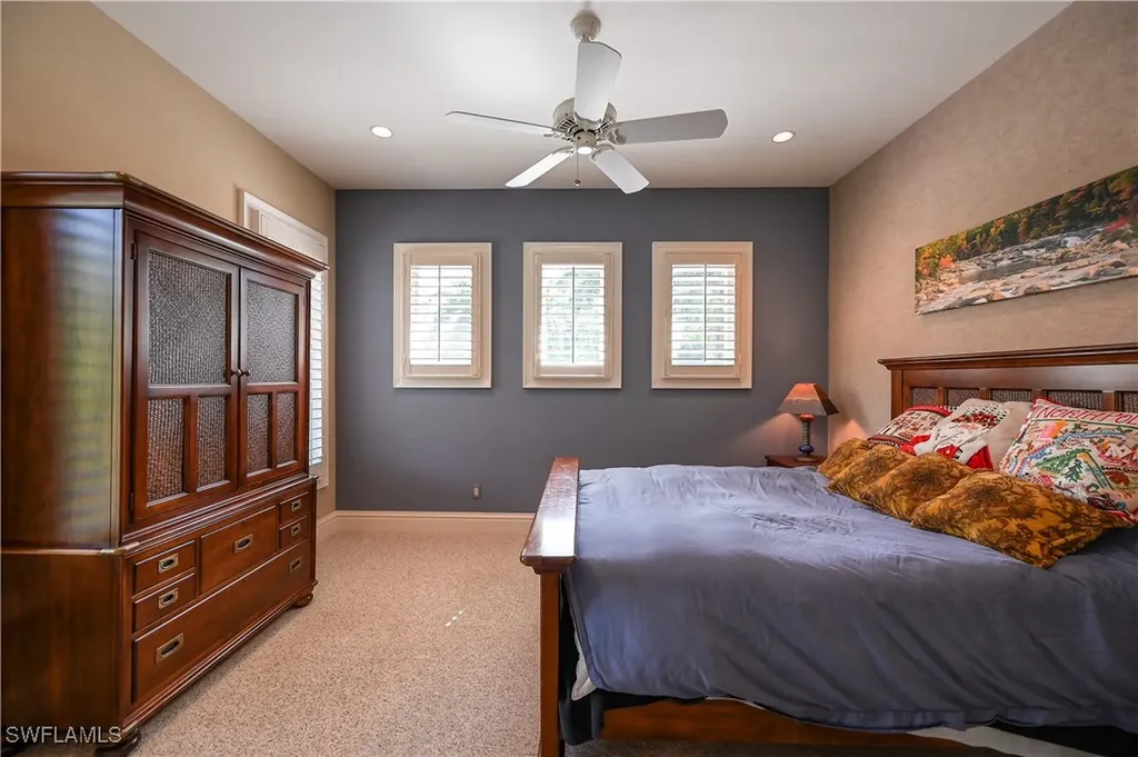 683 Hickory Road Naples FL 34108