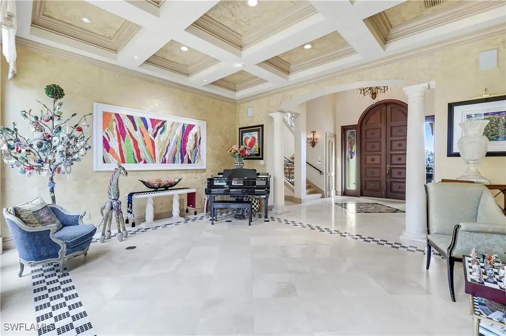 683 Hickory Road Naples FL 34108