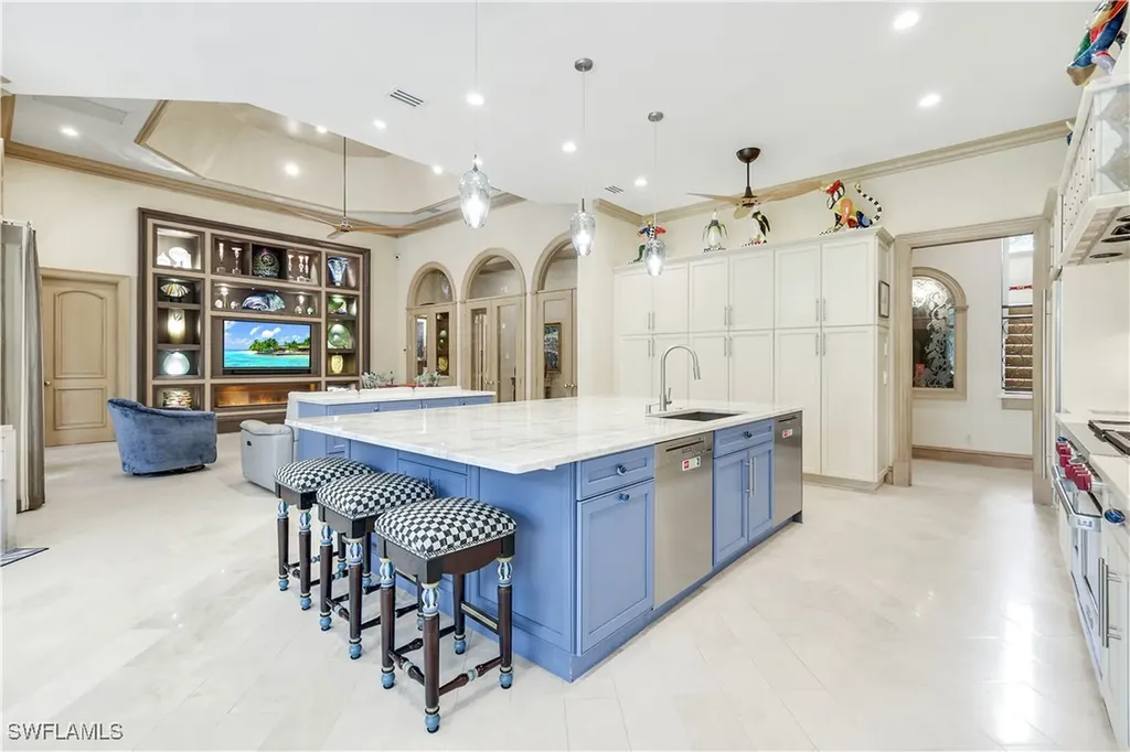 683 Hickory Road Naples FL 34108