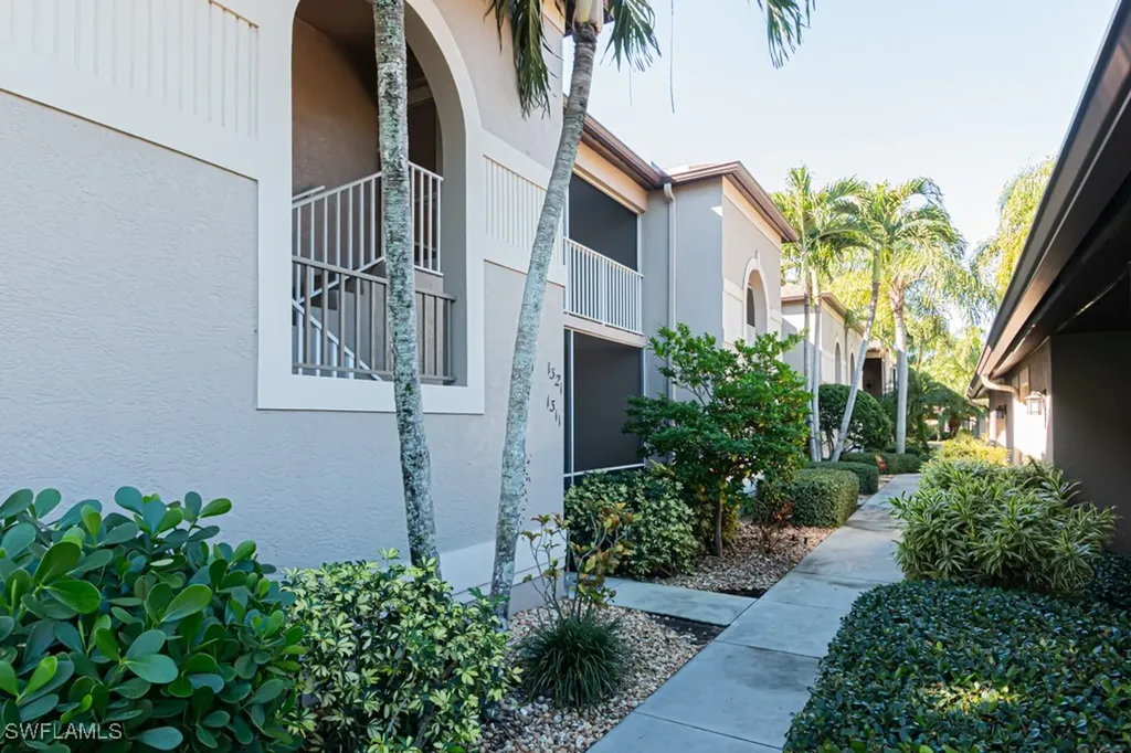 Naples FL, 8440 Naples Heritage Drive, Unit 1321