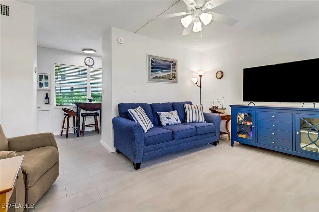 207 8th Avenue S Naples FL 34102