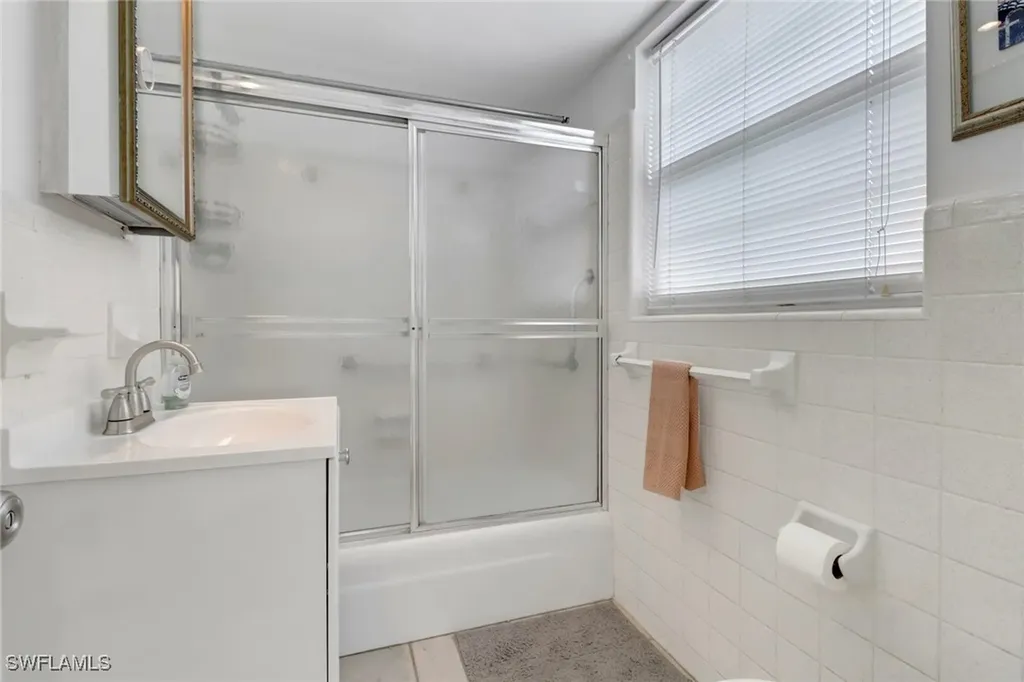 207 8th Avenue S Naples FL 34102