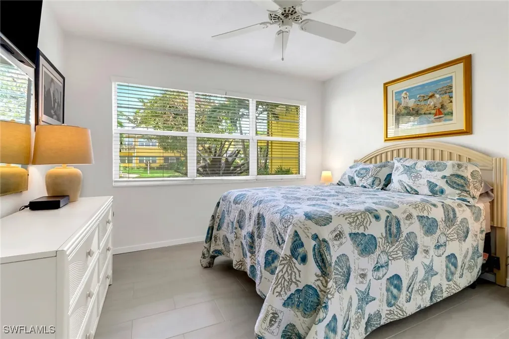 207 8th Avenue S Naples FL 34102