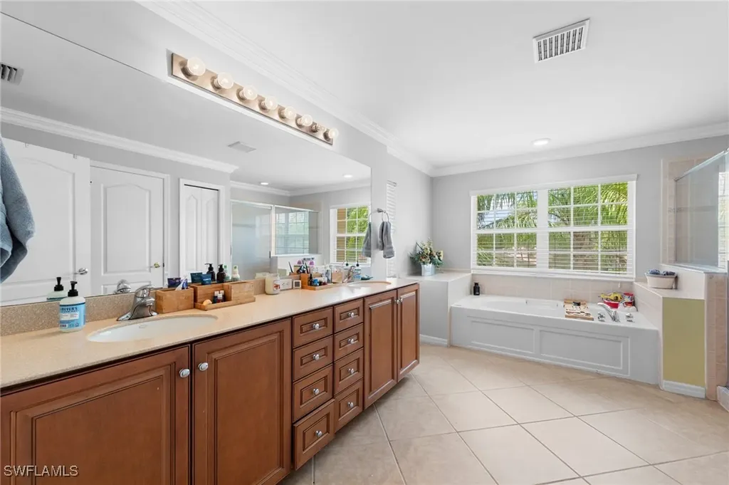 8364 Laurel Lakes Boulevard Naples FL 34119