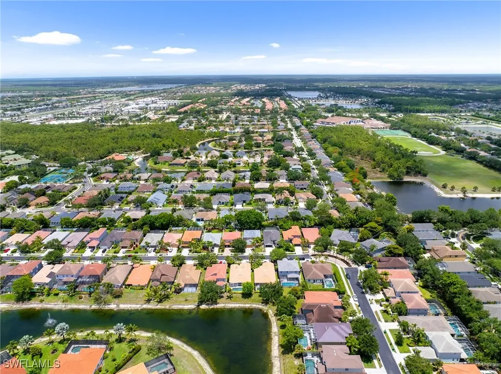 8364 Laurel Lakes Boulevard Naples FL 34119