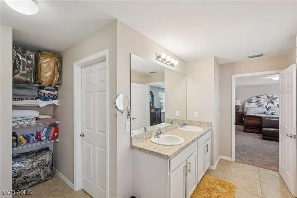 26760 Saville Avenue Bonita Springs FL 34135