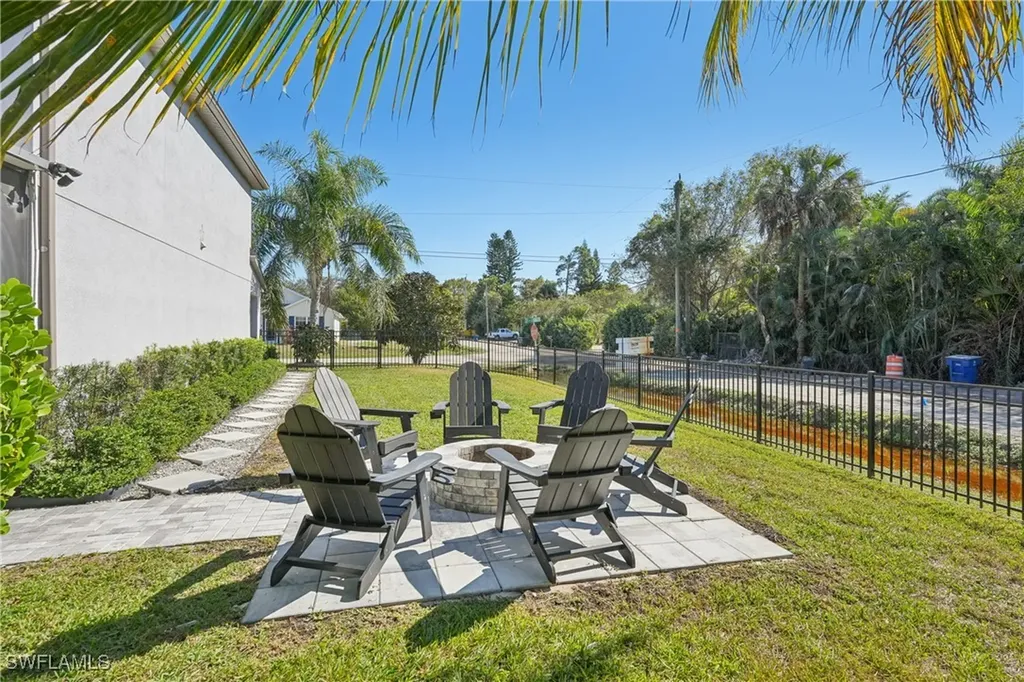 26760 Saville Avenue Bonita Springs FL 34135