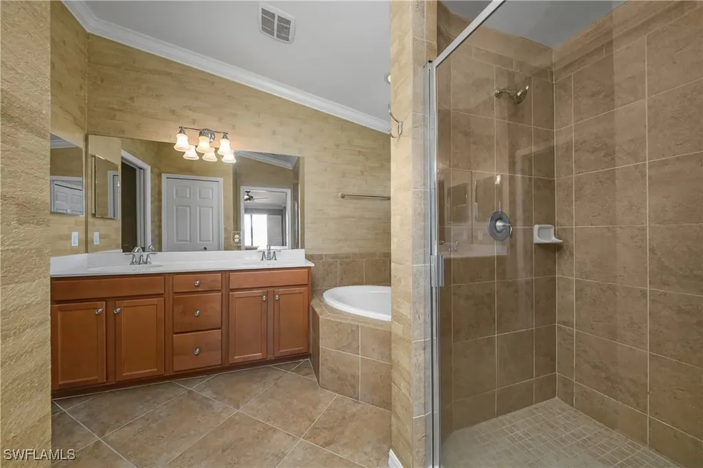 9509 Avellino Way Naples FL 34113