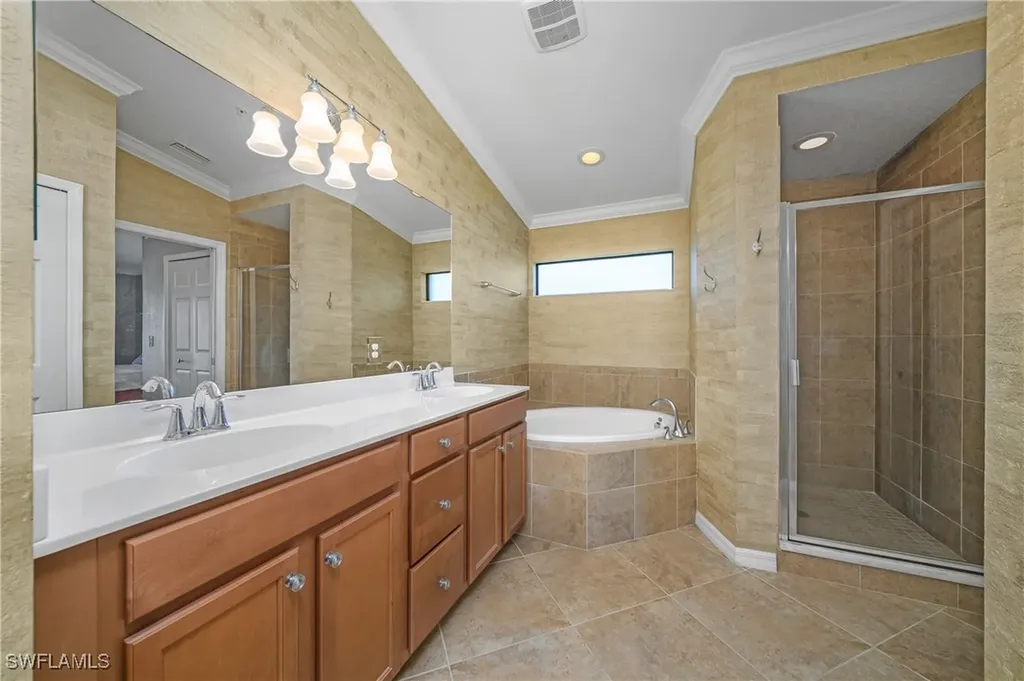 9509 Avellino Way Naples FL 34113