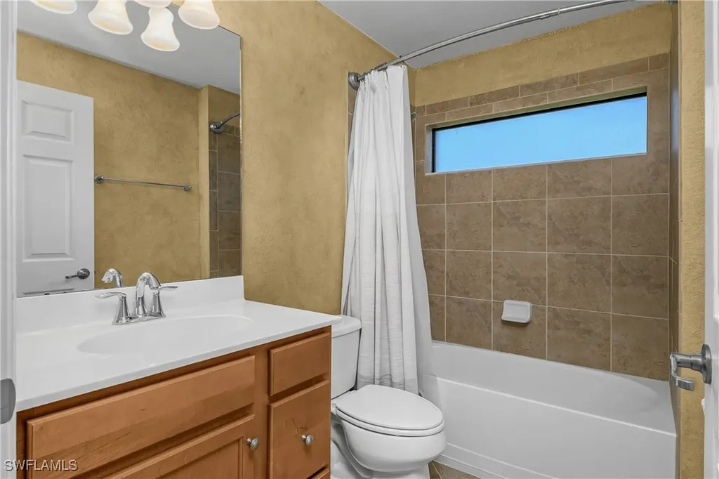 9509 Avellino Way Naples FL 34113