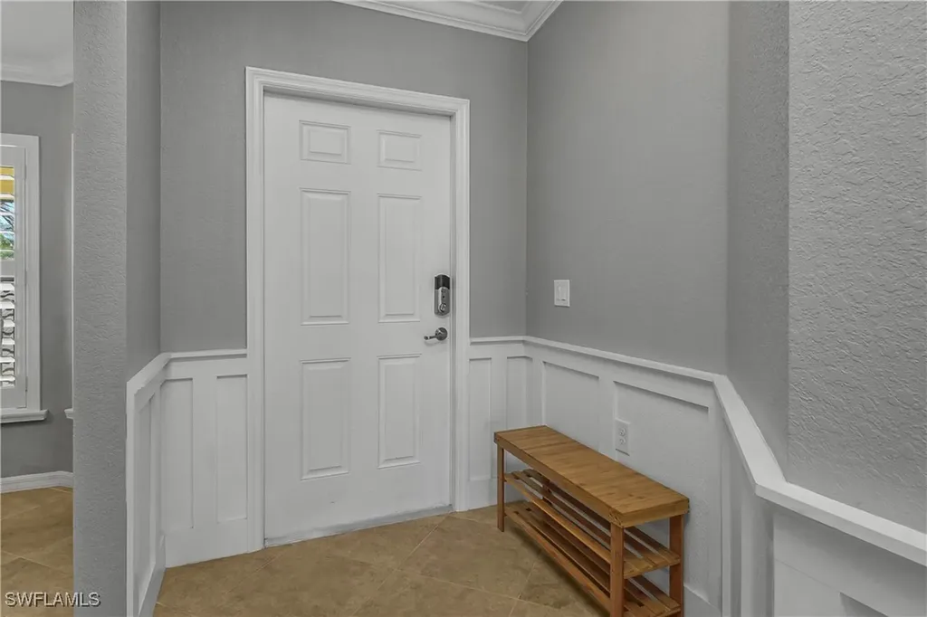 9509 Avellino Way Naples FL 34113