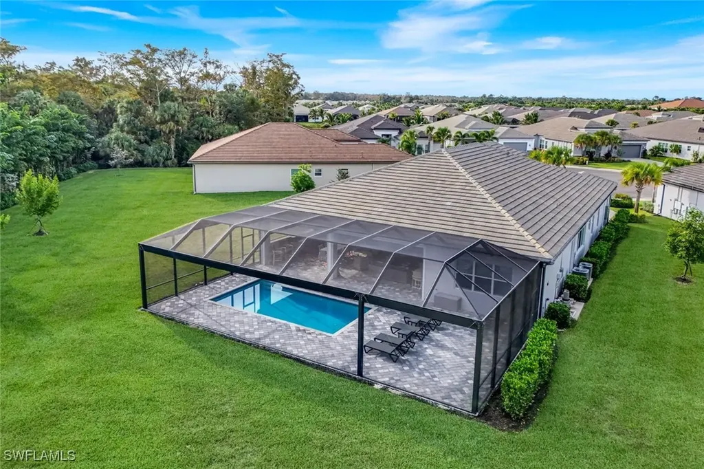 12083 Azalea Way Naples FL 34120