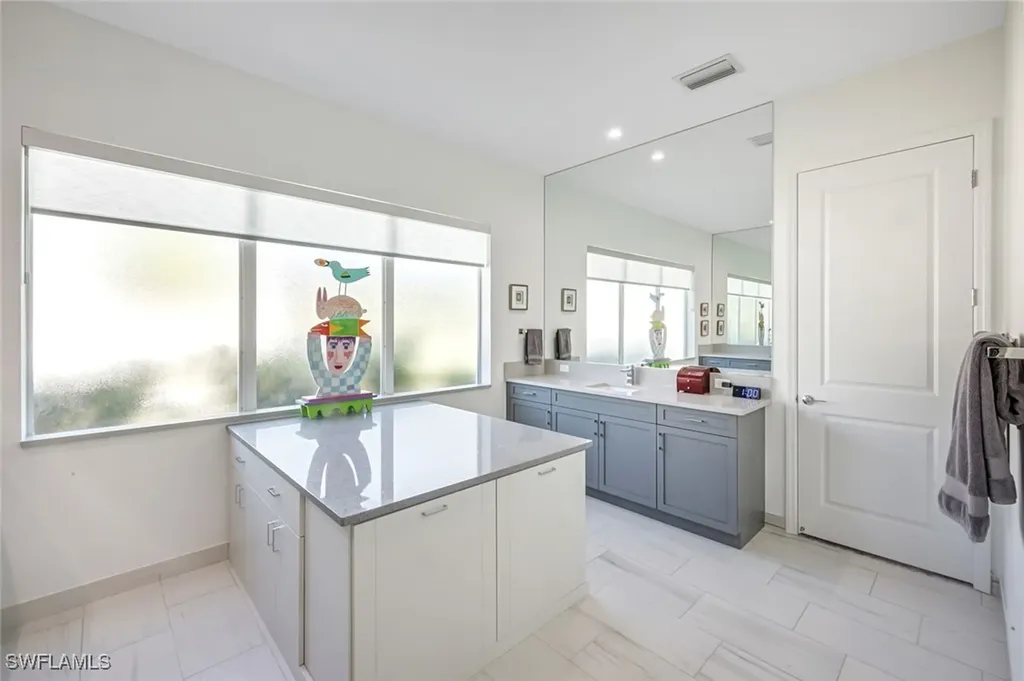 12083 Azalea Way Naples FL 34120