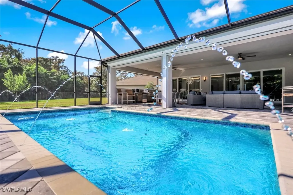 12083 Azalea Way Naples FL 34120