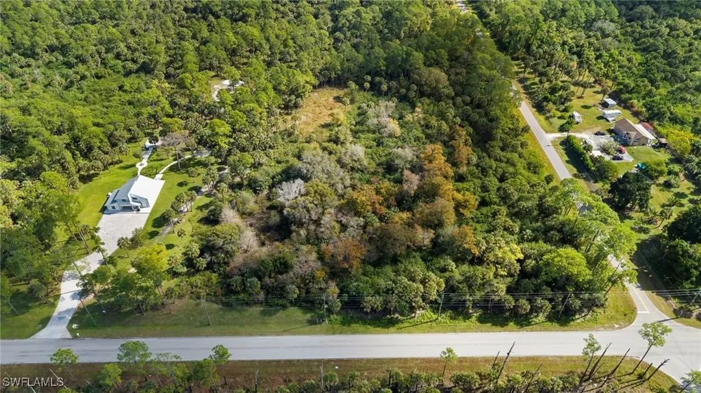 3778 Everglades Boulevard S Naples FL 34117