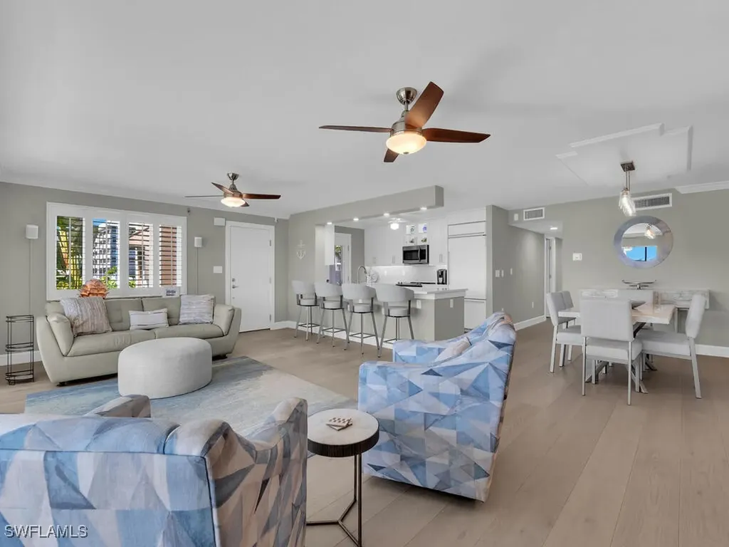 222 Harbour Drive Naples FL 34103