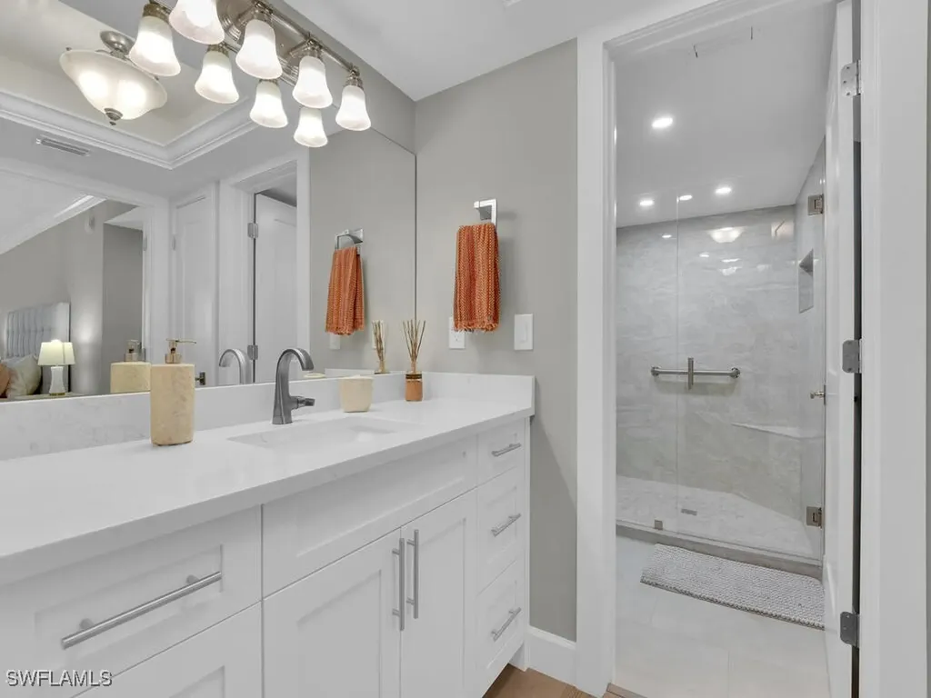 222 Harbour Drive Naples FL 34103