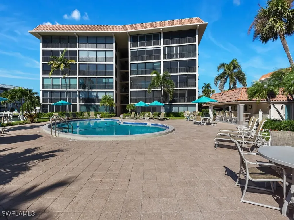 222 Harbour Drive Naples FL 34103