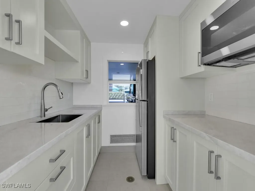 222 Harbour Drive Naples FL 34103