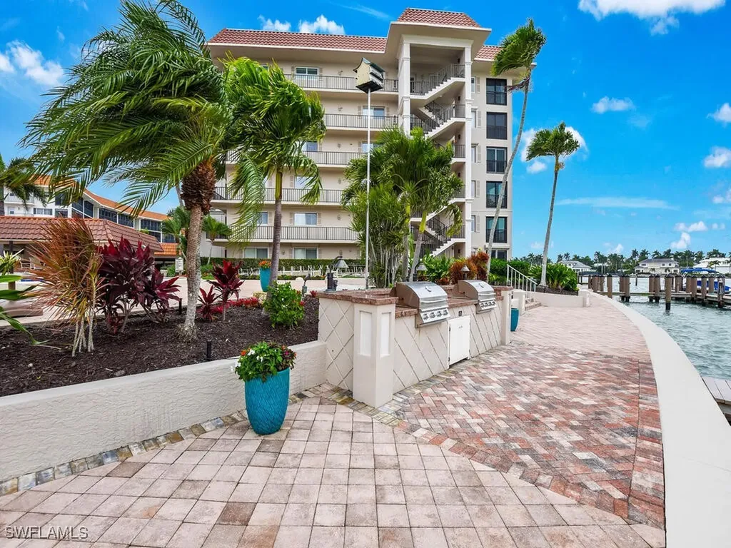 222 Harbour Drive Naples FL 34103