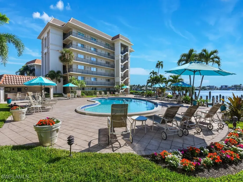 222 Harbour Drive Naples FL 34103