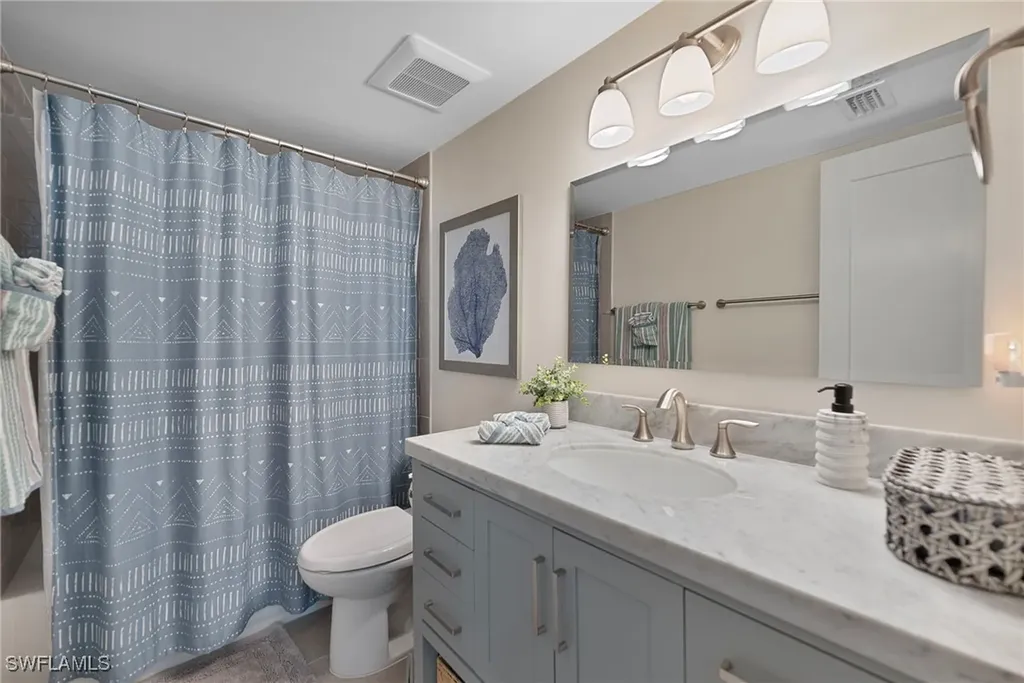 1950 Gulf Shore Boulevard N Naples FL 34102