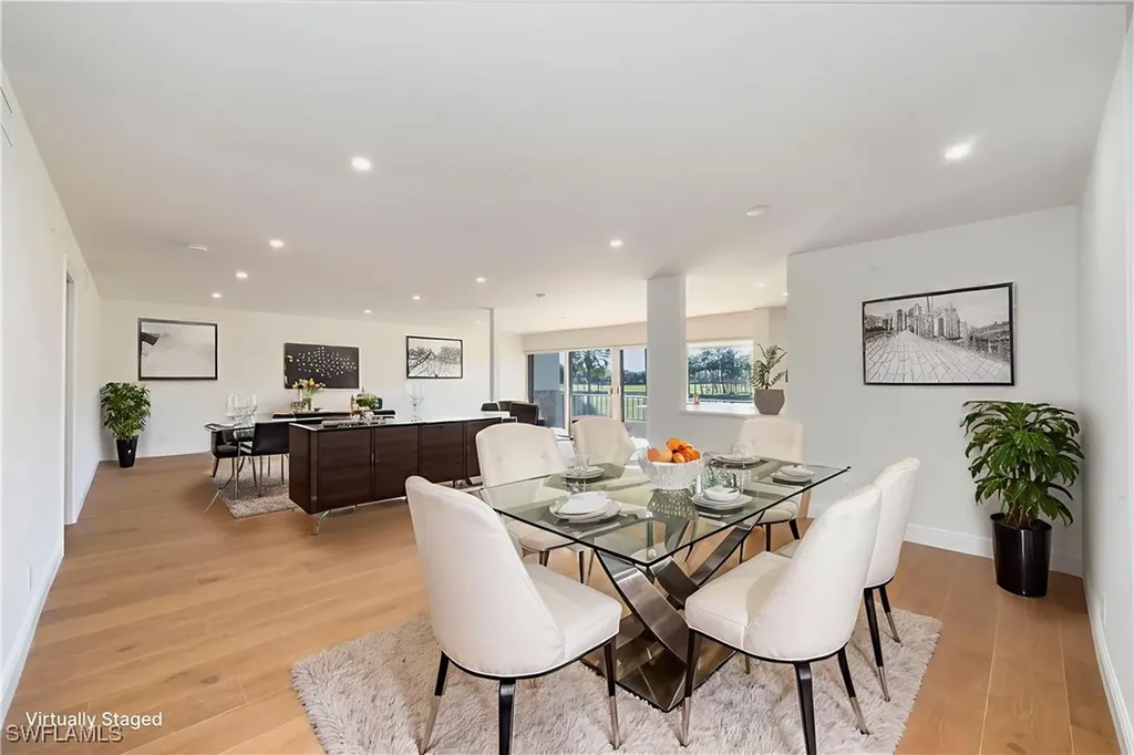 104 Clubhouse Drive Naples FL 34105