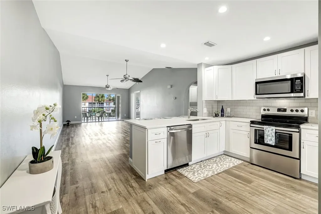 648 Mardel Court Naples FL 34104