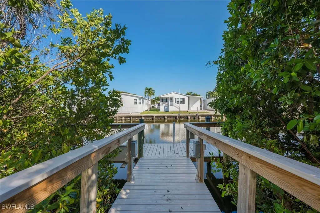 3021 Sandpiper Bay Circle Naples FL 34112