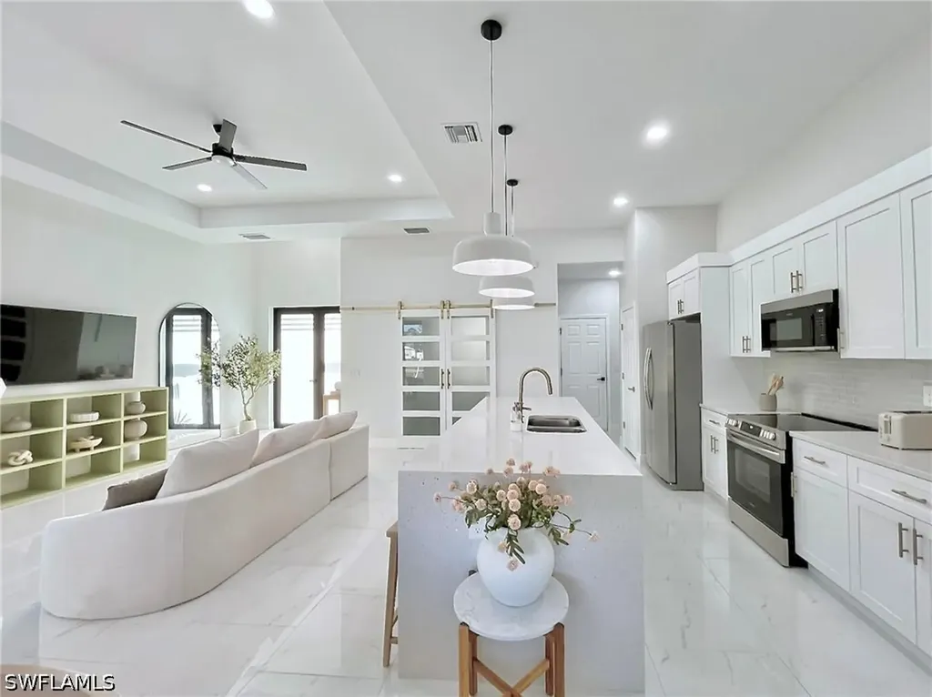 4101 NE 10th Avenue Cape Coral FL 33909