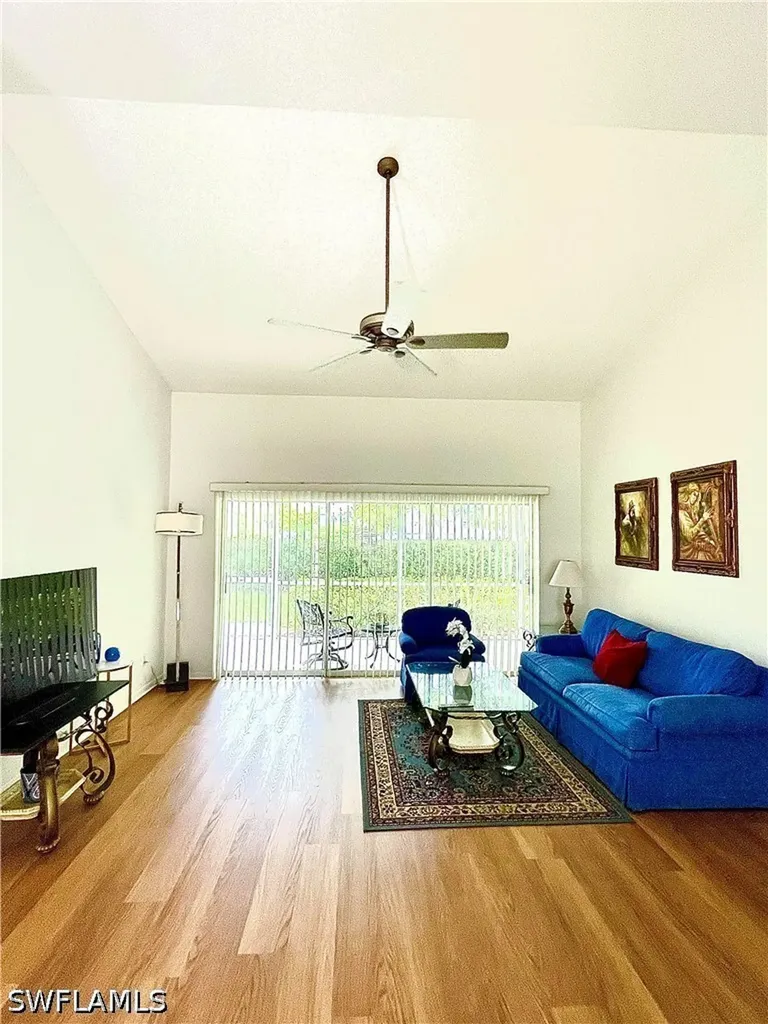 685 Windsor Square Naples FL 34104