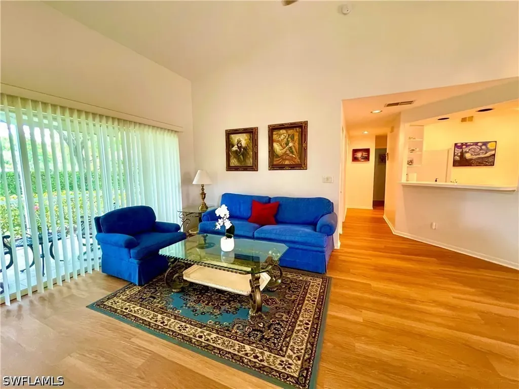 685 Windsor Square Naples FL 34104