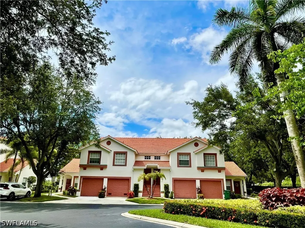 685 Windsor Square Naples FL 34104