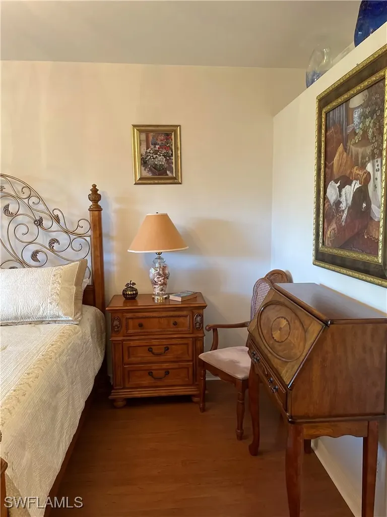 685 Windsor Square Naples FL 34104
