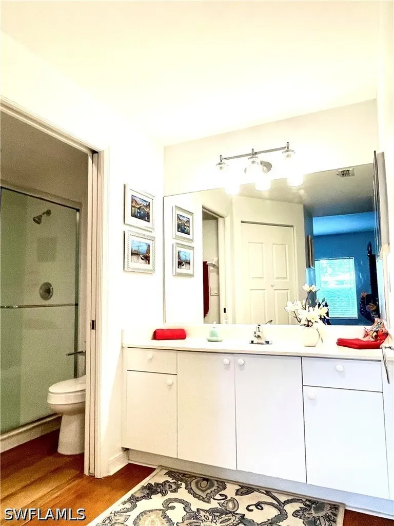 685 Windsor Square Naples FL 34104