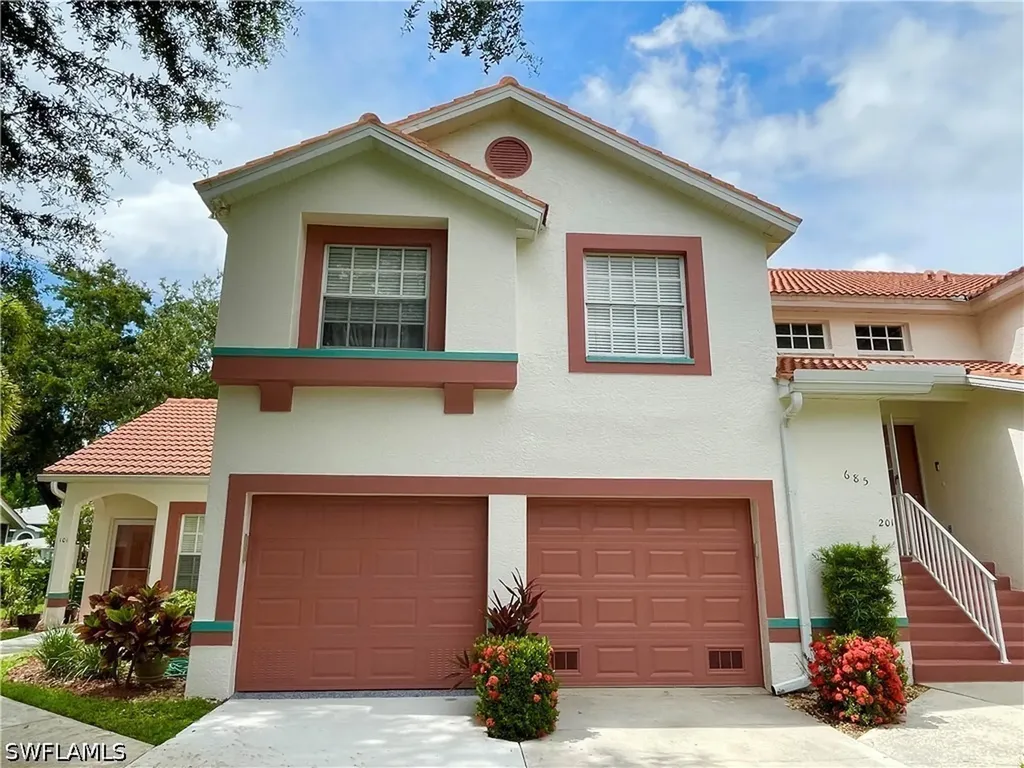 685 Windsor Square Naples FL 34104