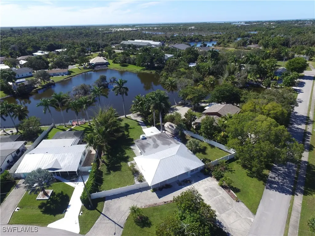 22 Constitution Drive Naples FL 34112