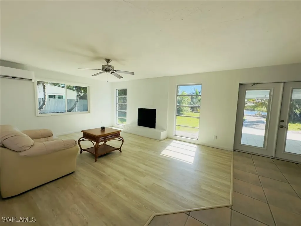 22 Constitution Drive Naples FL 34112