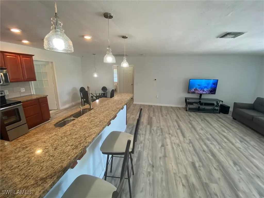 22 Constitution Drive Naples FL 34112