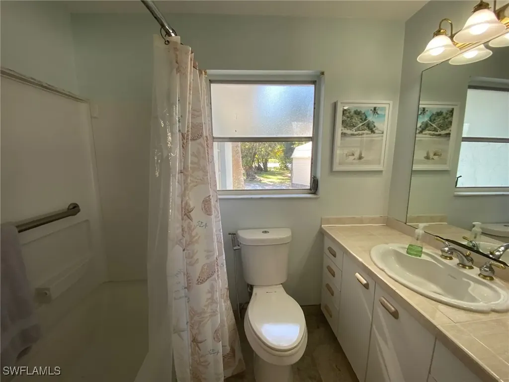 22 Constitution Drive Naples FL 34112