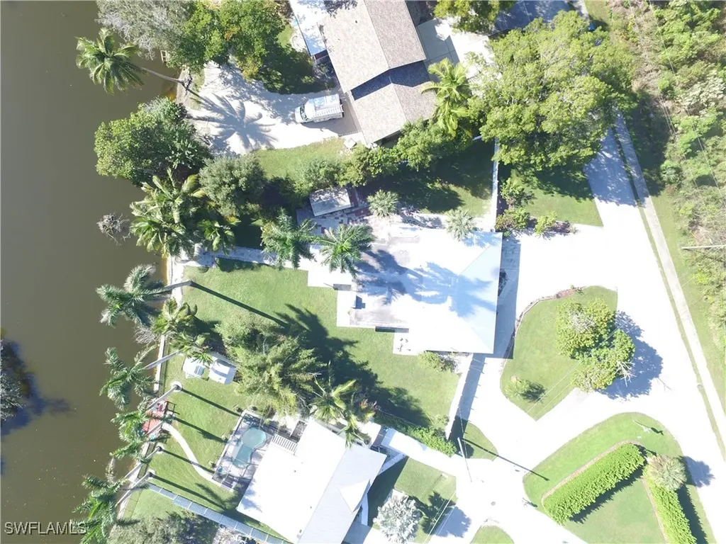22 Constitution Drive Naples FL 34112