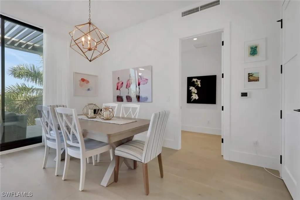 850 Central Naples FL 34102