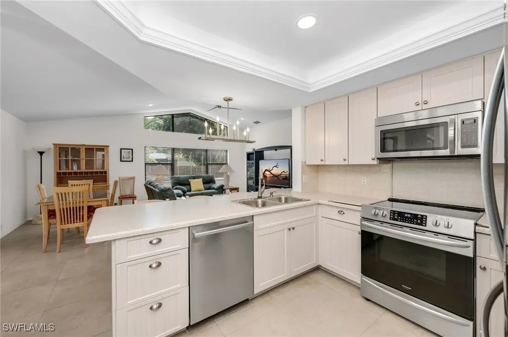 28200 Winthrop Circle Bonita Springs FL 34134