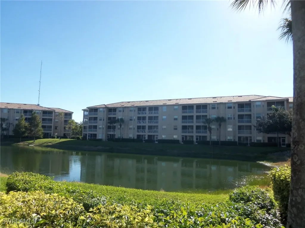 8490 Kingbird Loop Estero FL 33967