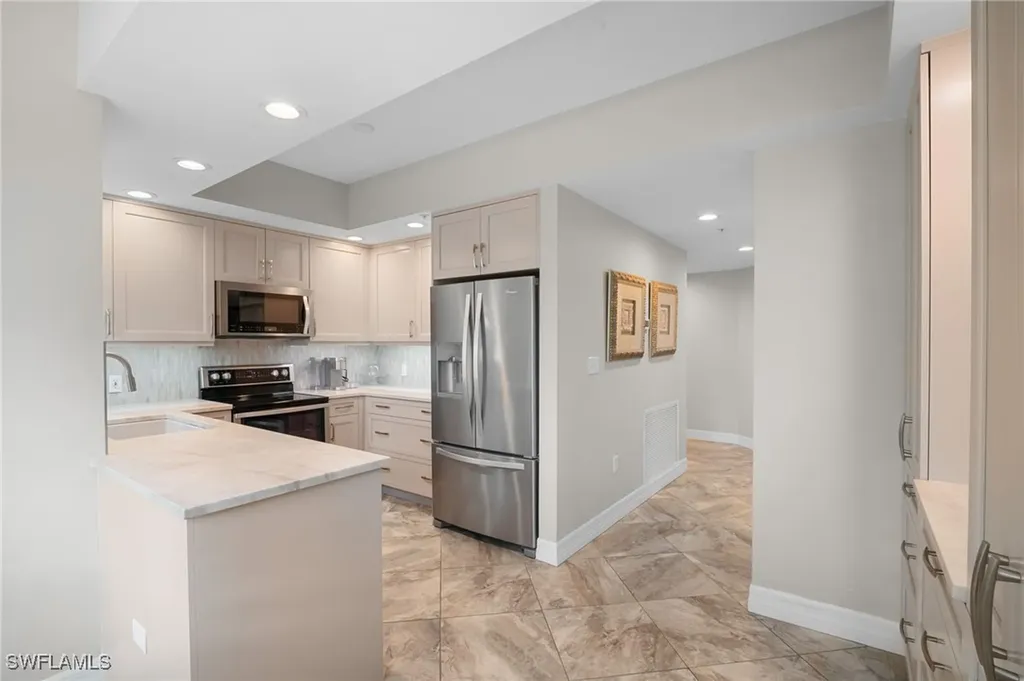 300 Dunes Boulevard Naples FL 34110