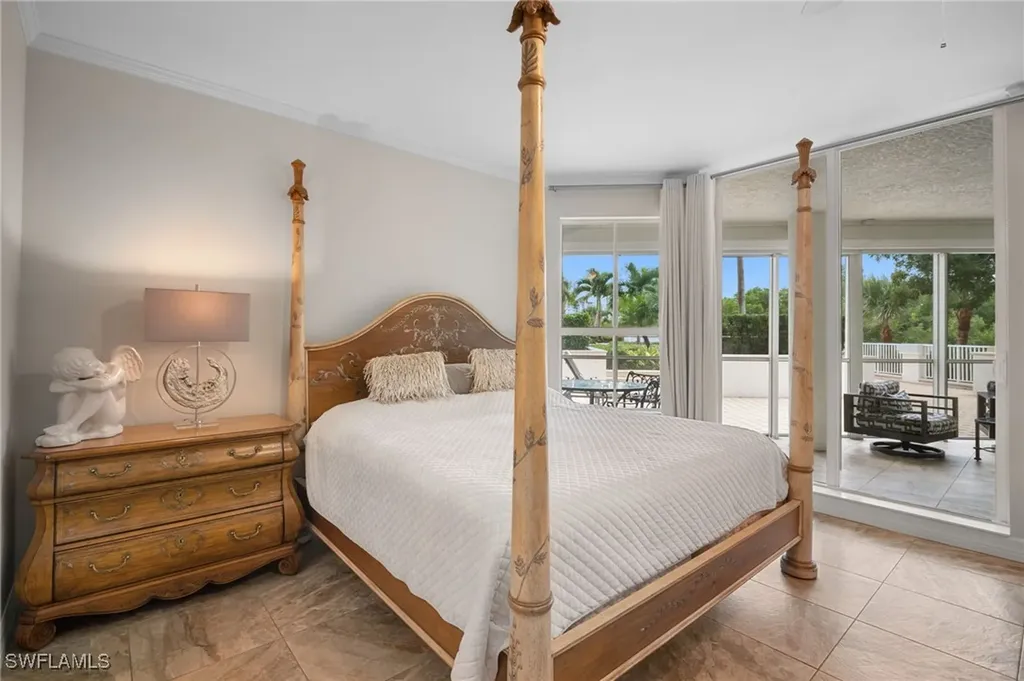 300 Dunes Boulevard Naples FL 34110