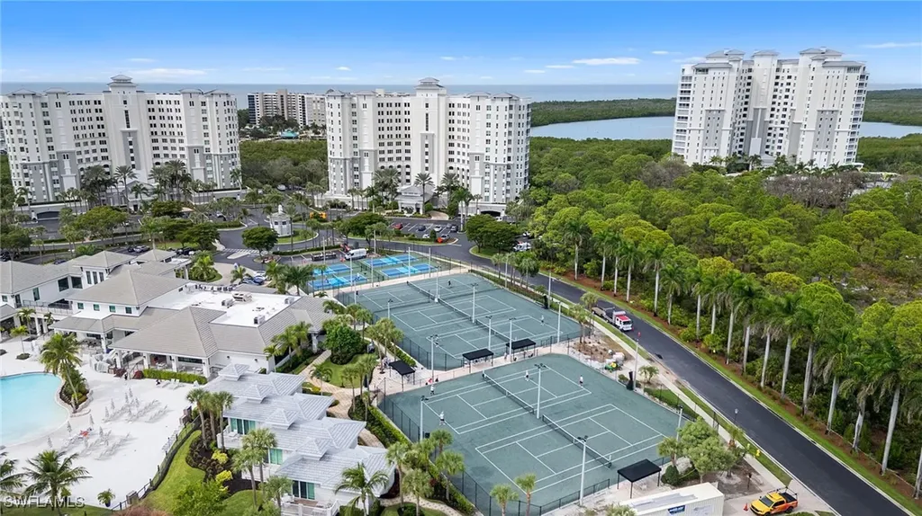 300 Dunes Boulevard Naples FL 34110