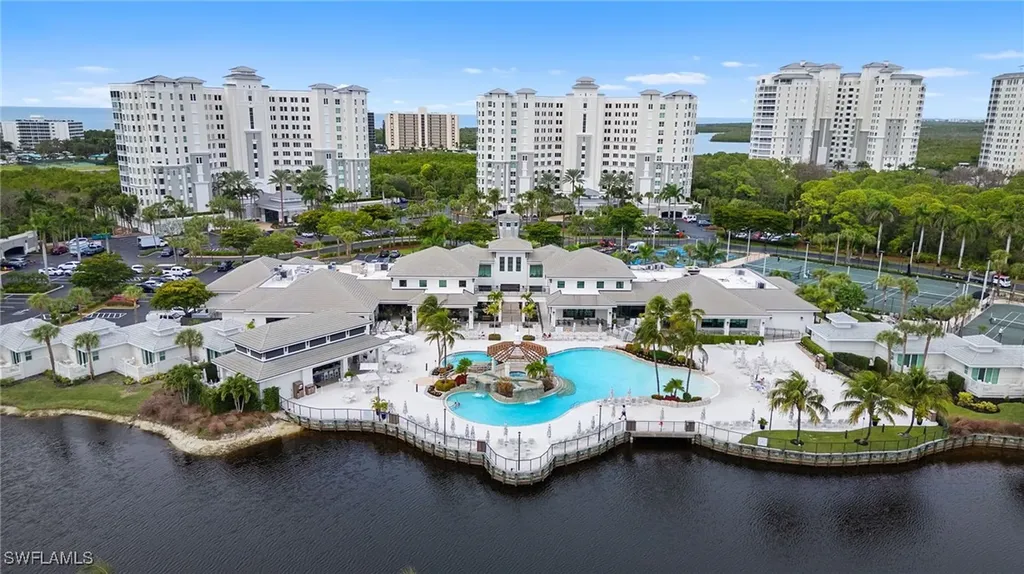 300 Dunes Boulevard Naples FL 34110